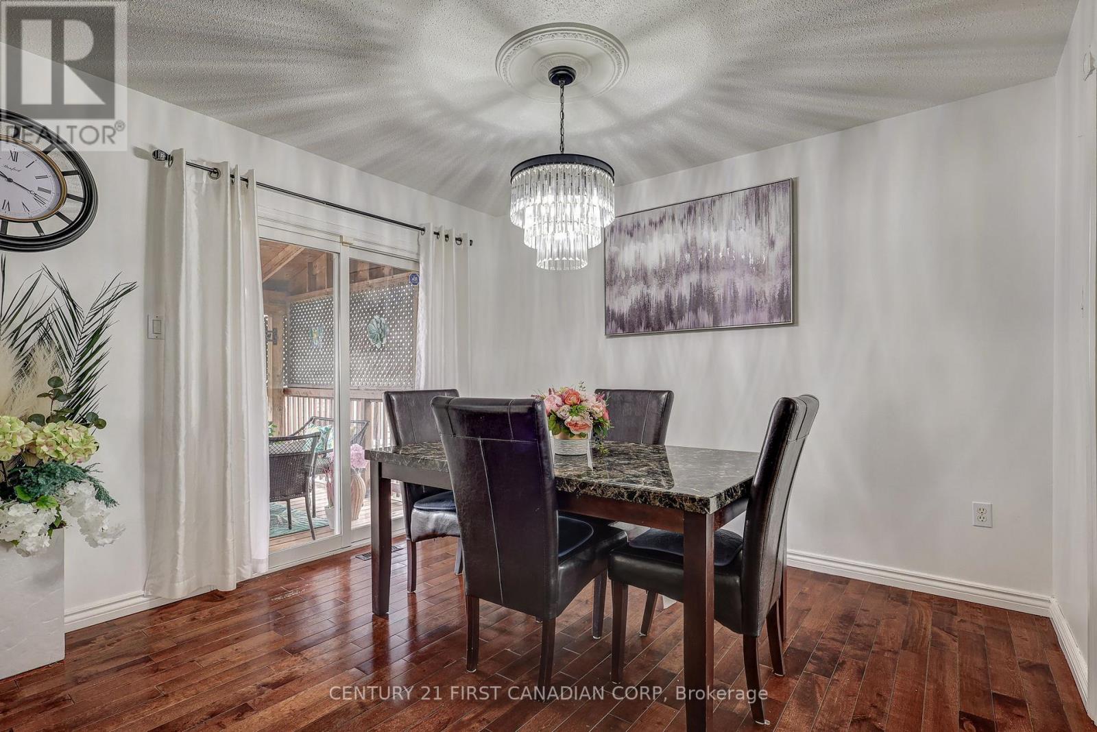 162 CHESLEY AVENUE - 22