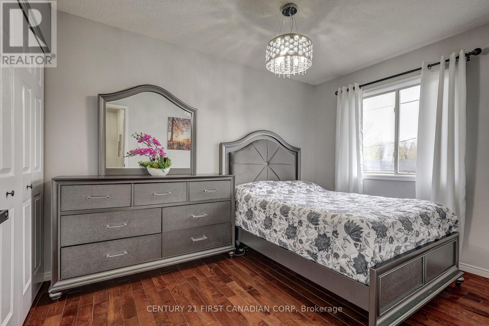 162 CHESLEY AVENUE - 26