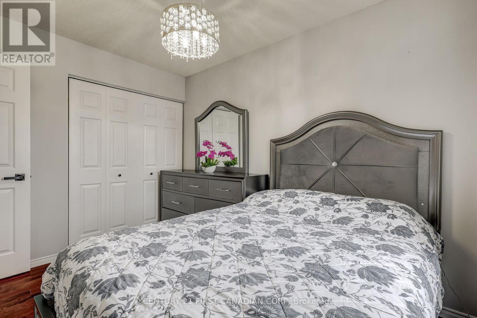 162 CHESLEY AVENUE - 27