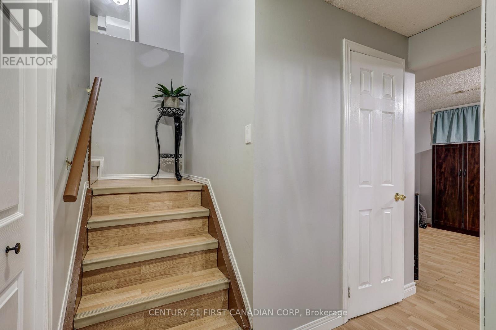 162 CHESLEY AVENUE - 33