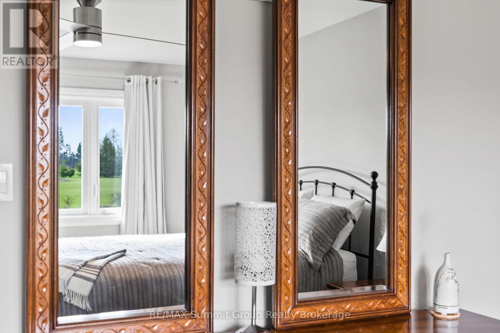 15 MOUNT HAVEN CRESCENT - 24