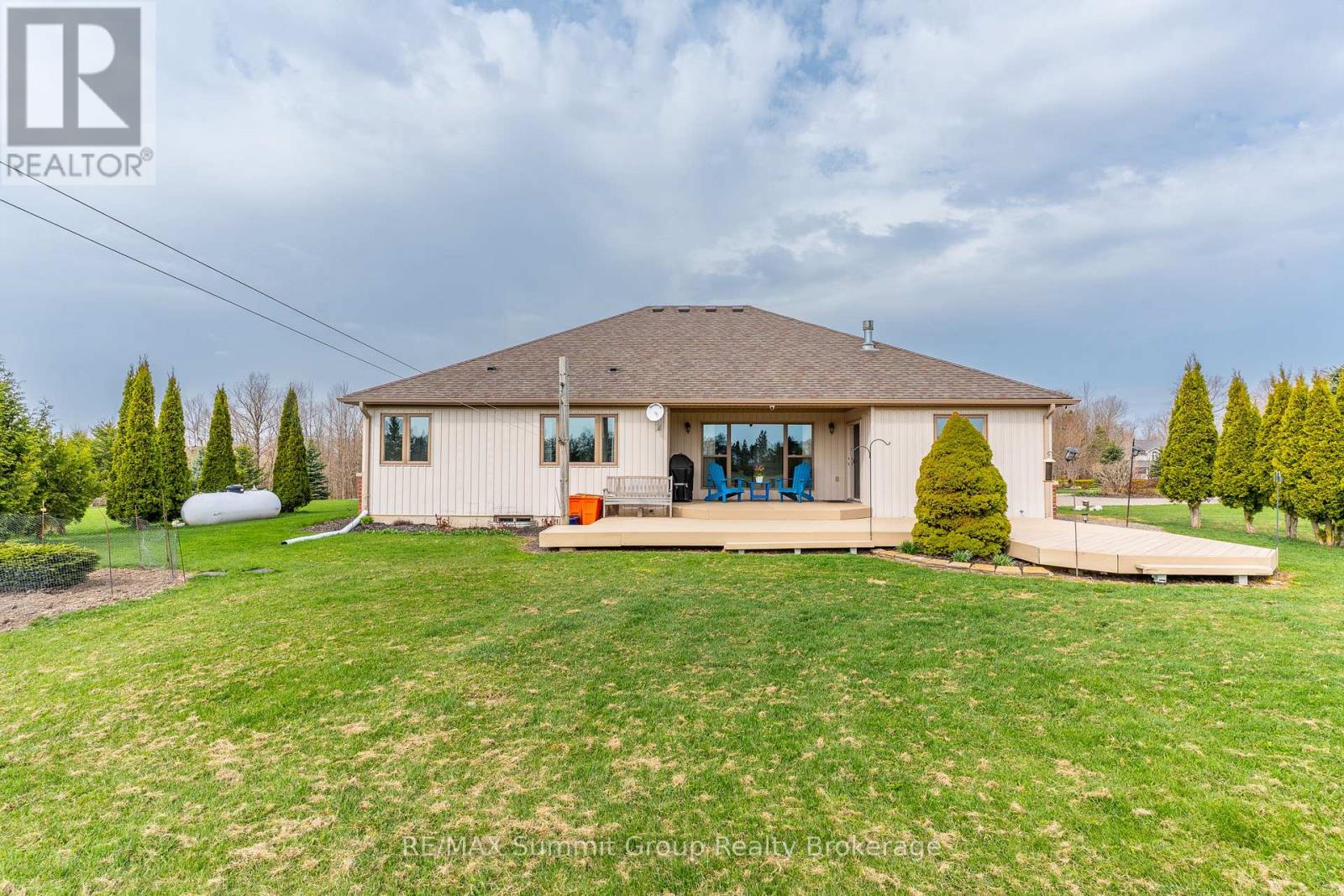 15 MOUNT HAVEN CRESCENT - 32