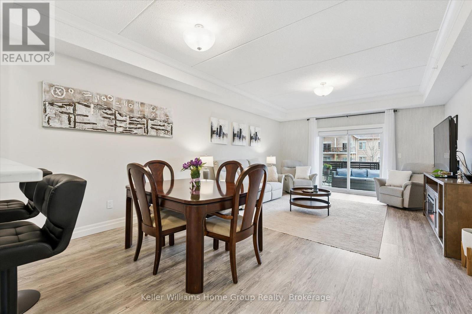 #102 23 STUMPF STREET - 11