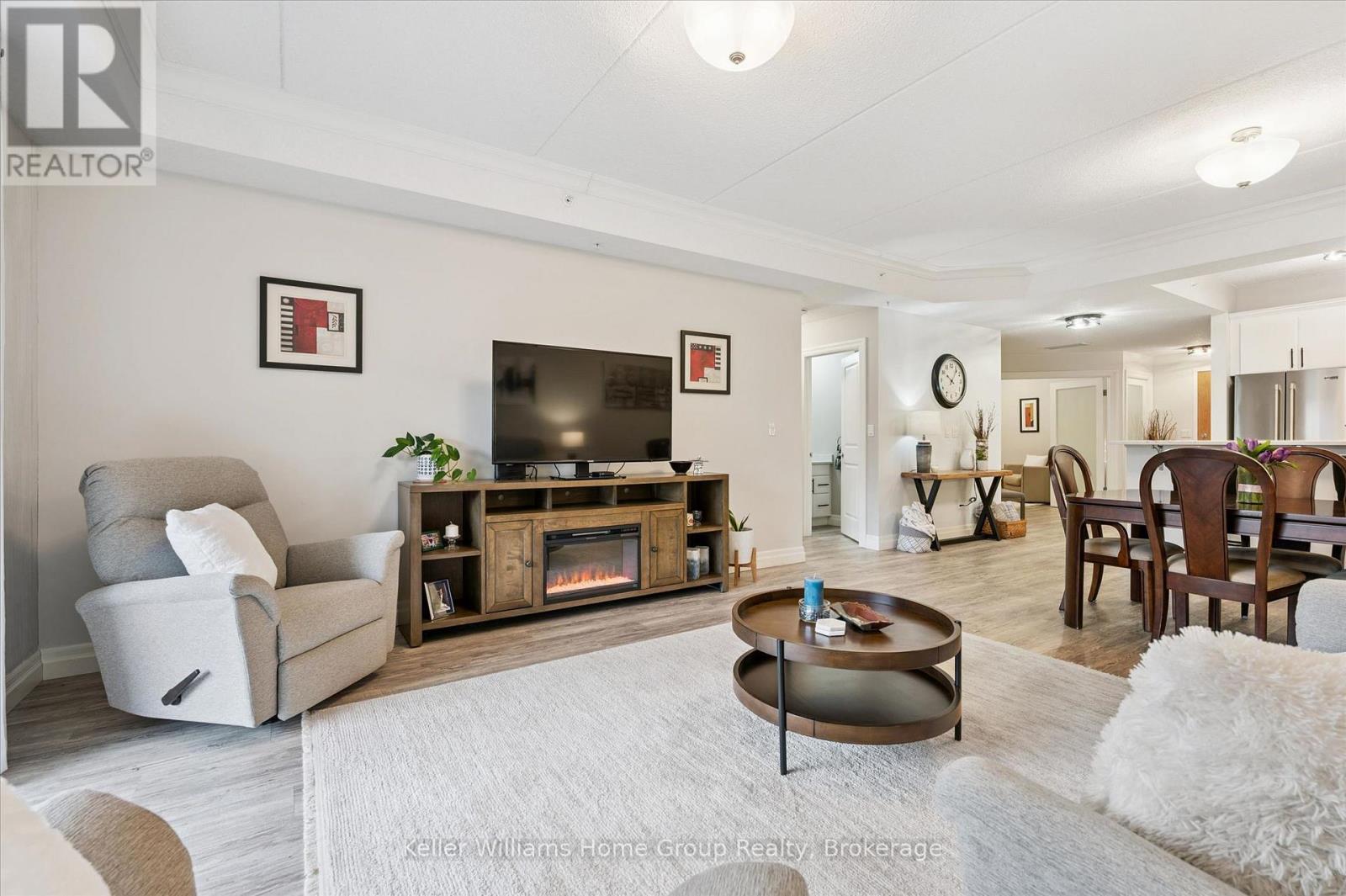 #102 23 STUMPF STREET - 18