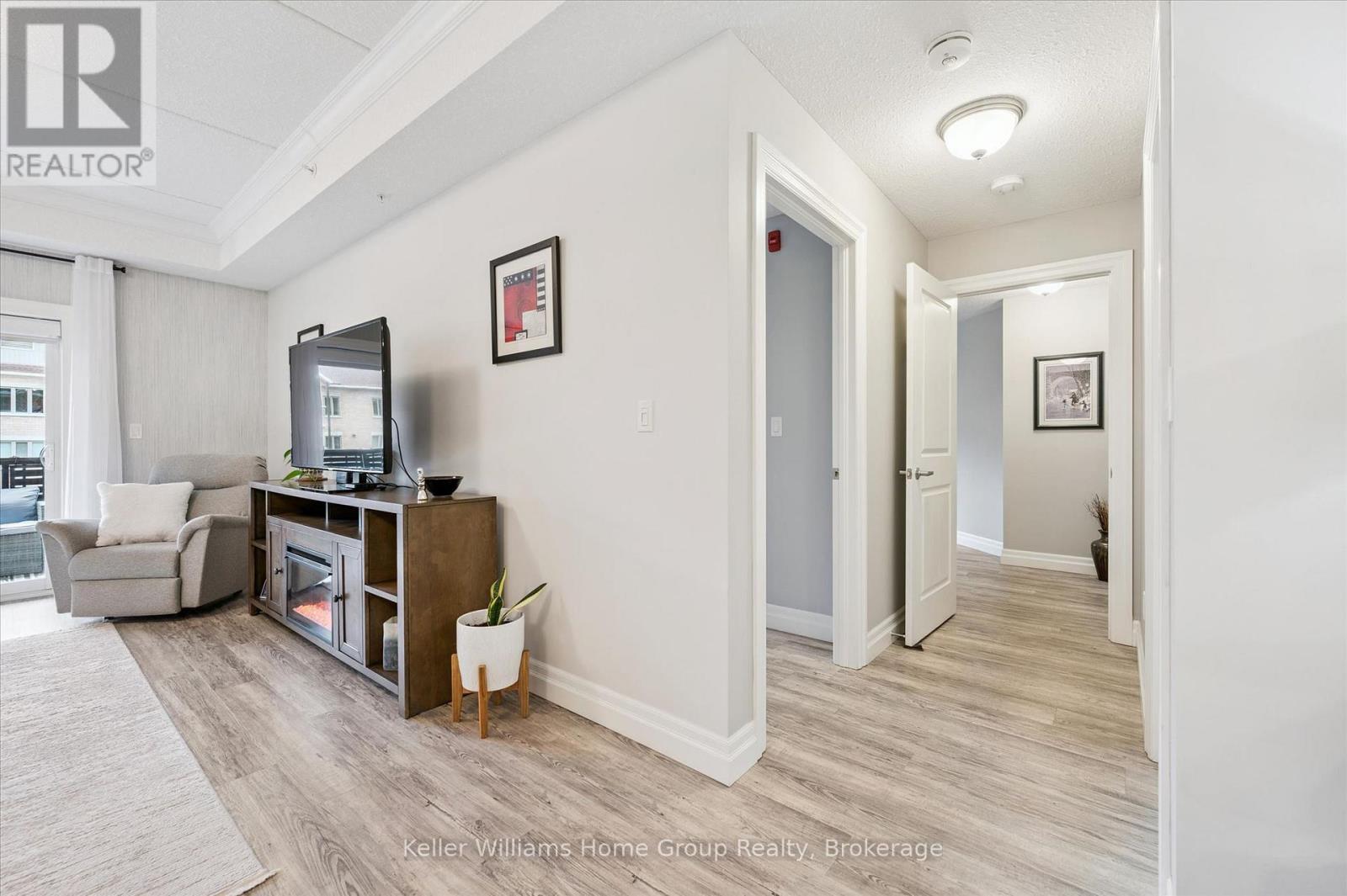 #102 23 STUMPF STREET - 25