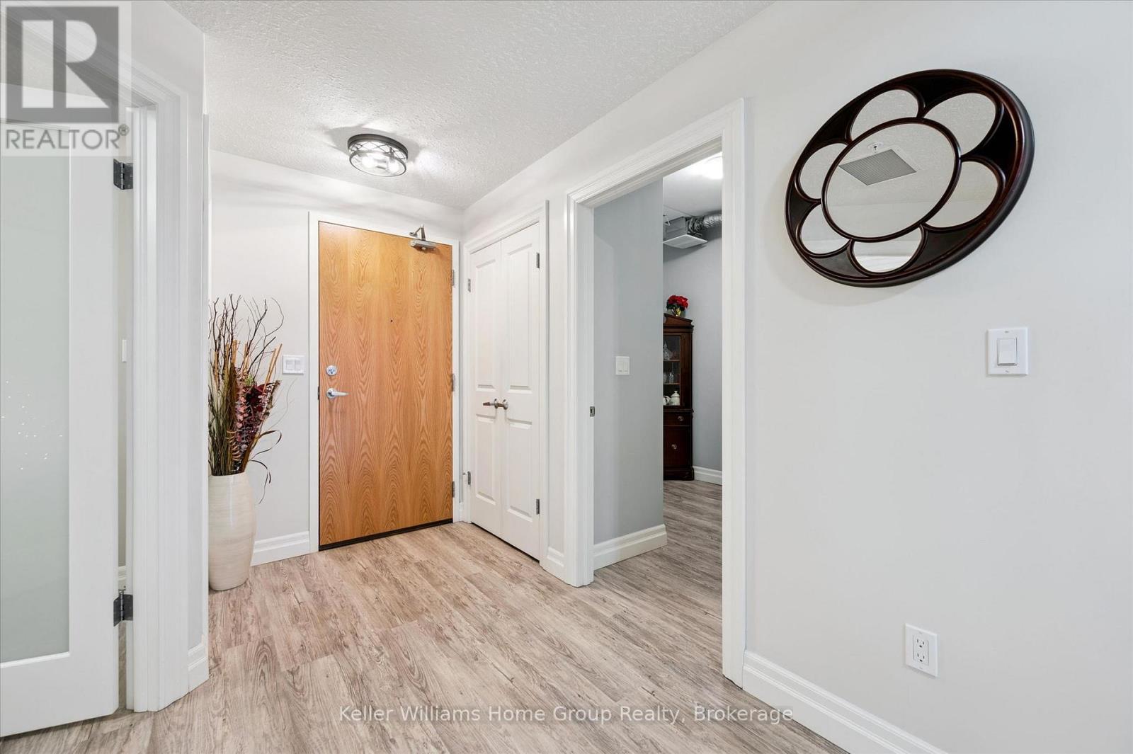 #102 23 STUMPF STREET - 34