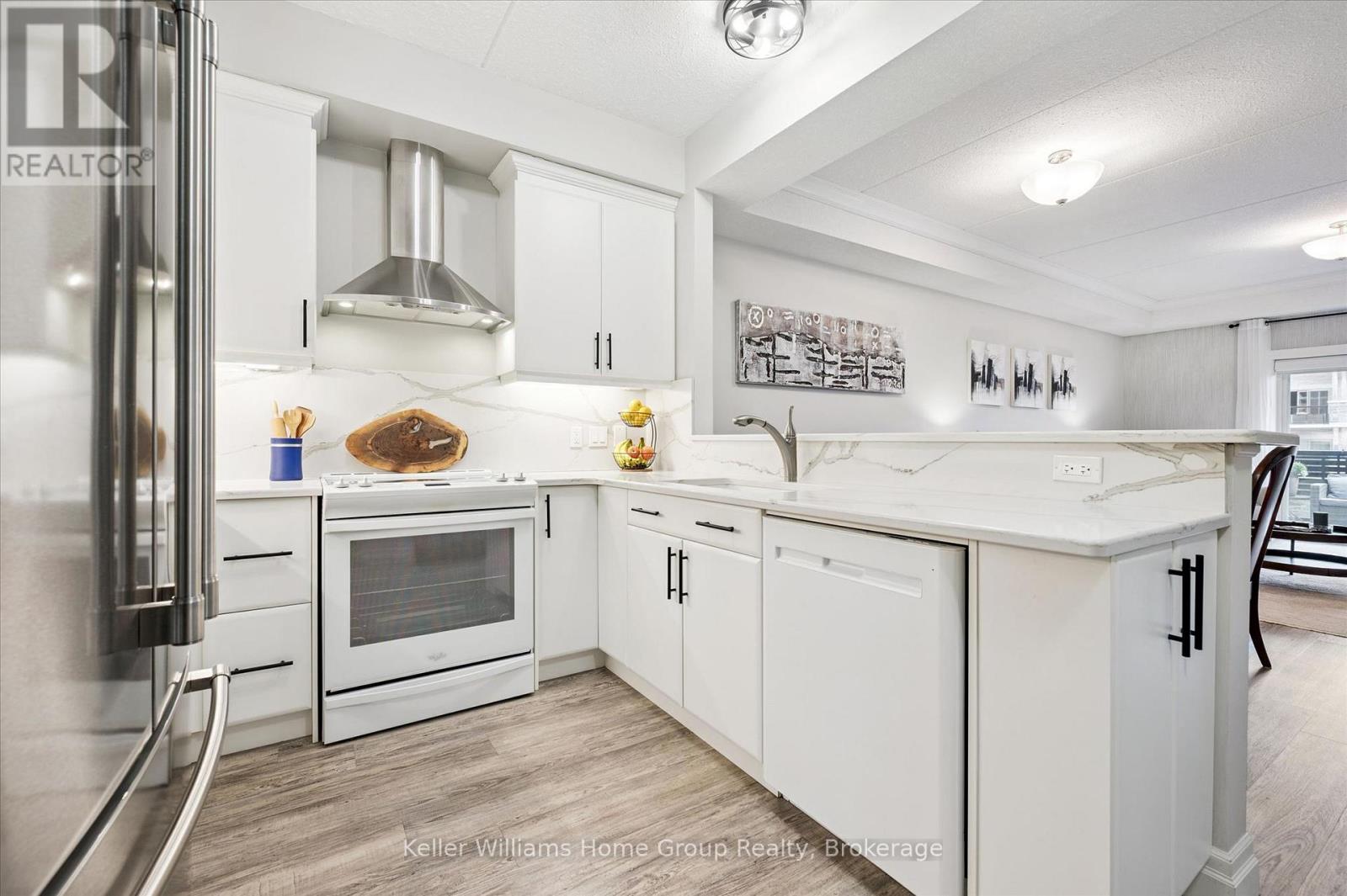 #102 23 STUMPF STREET - 8