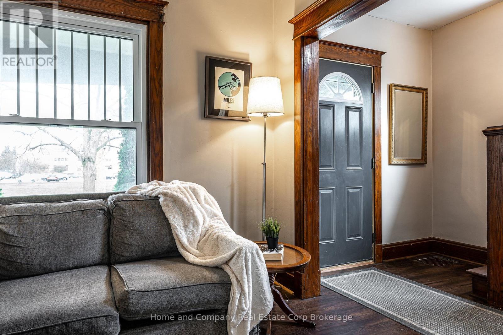 193 ST VINCENT STREET S - 10