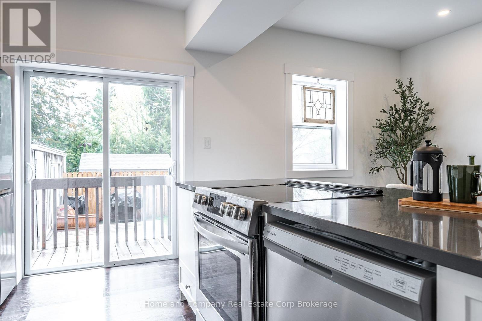 193 ST VINCENT STREET S - 16