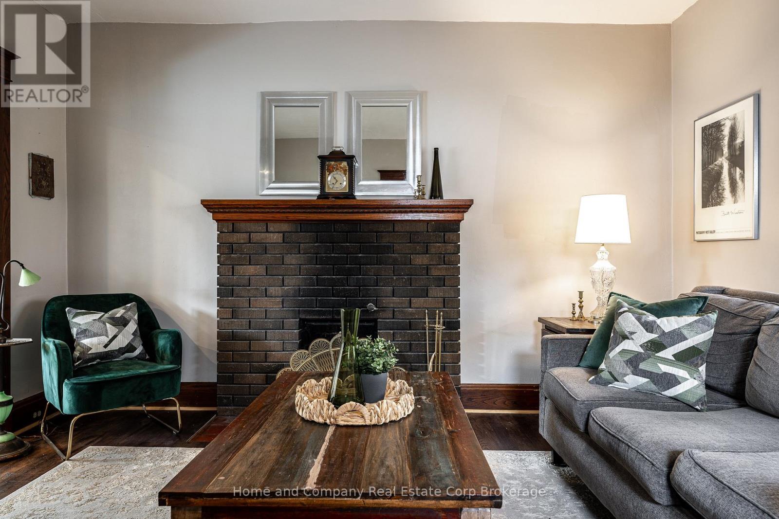193 ST VINCENT STREET S - 2