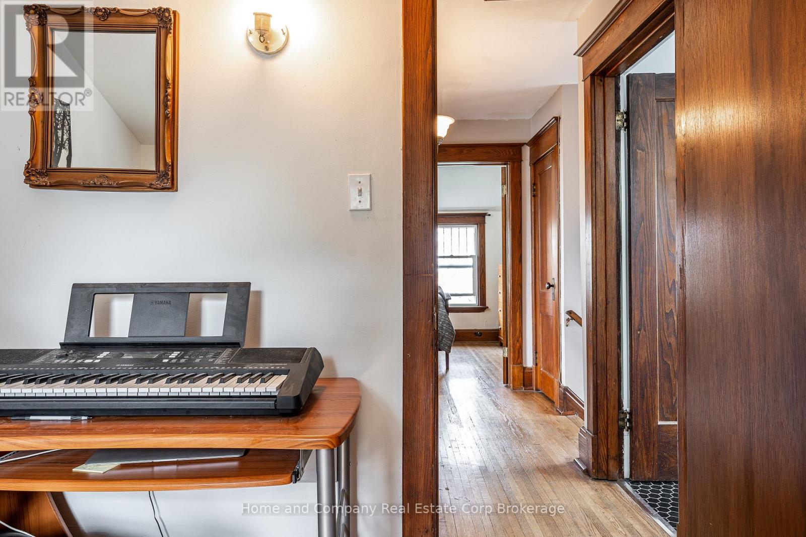 193 ST VINCENT STREET S - 24