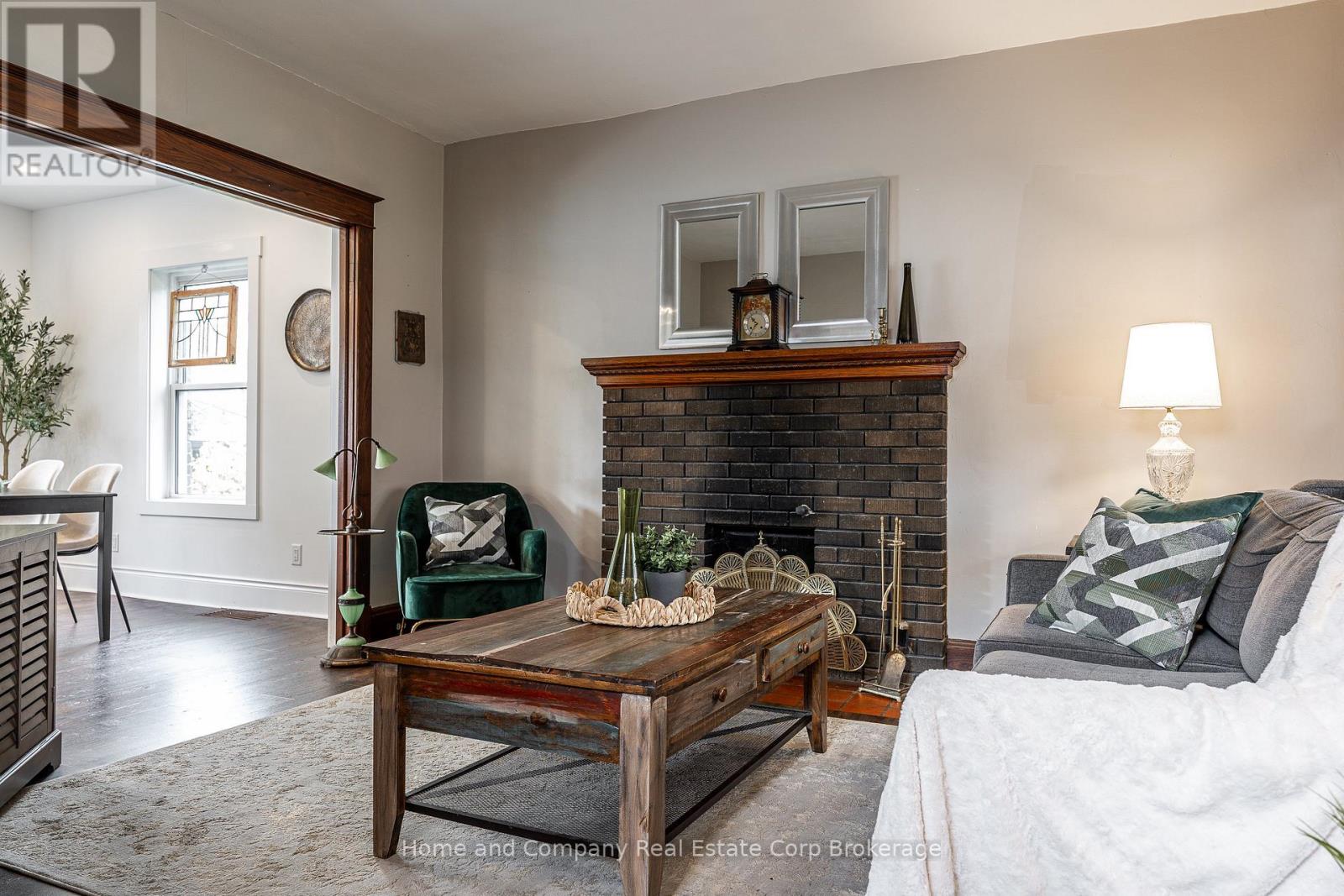 193 ST VINCENT STREET S - 8