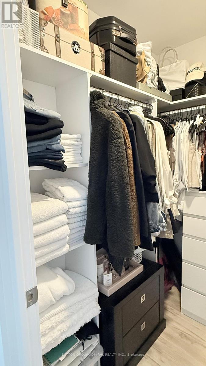#1630 25 ADRA GRADO WAY - 23