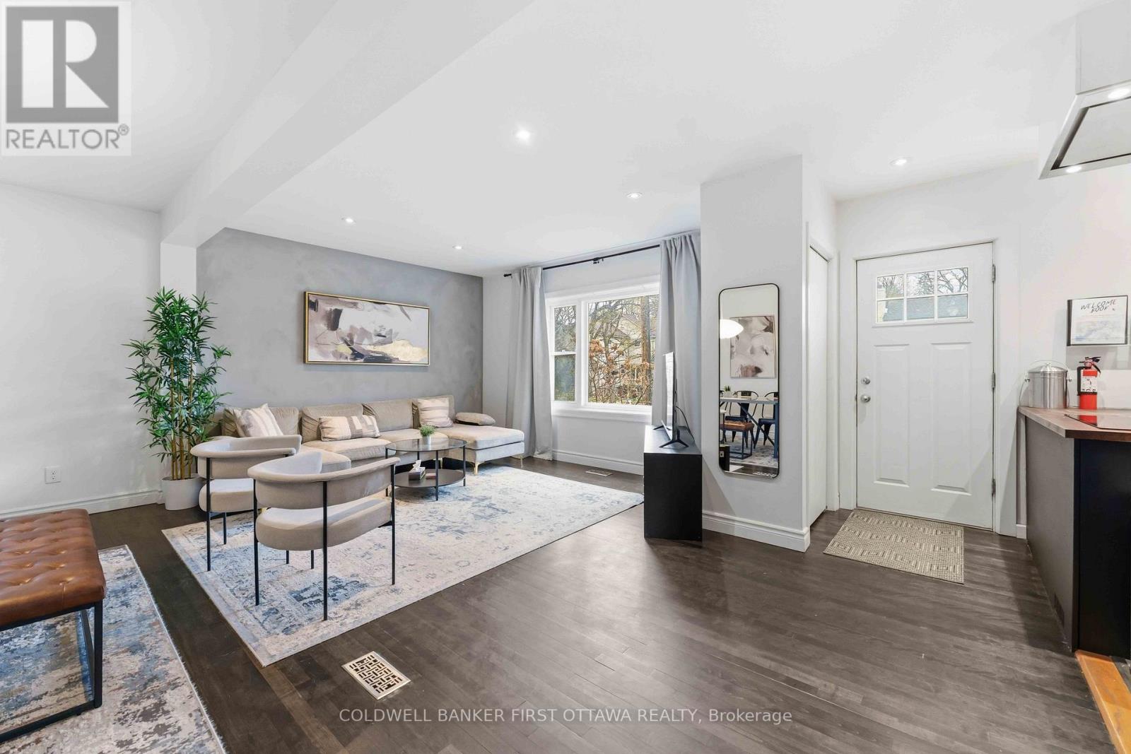260 KEYWORTH AVENUE - 2