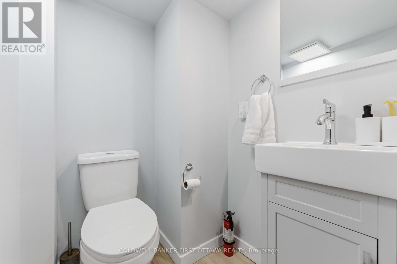 260 KEYWORTH AVENUE - 20