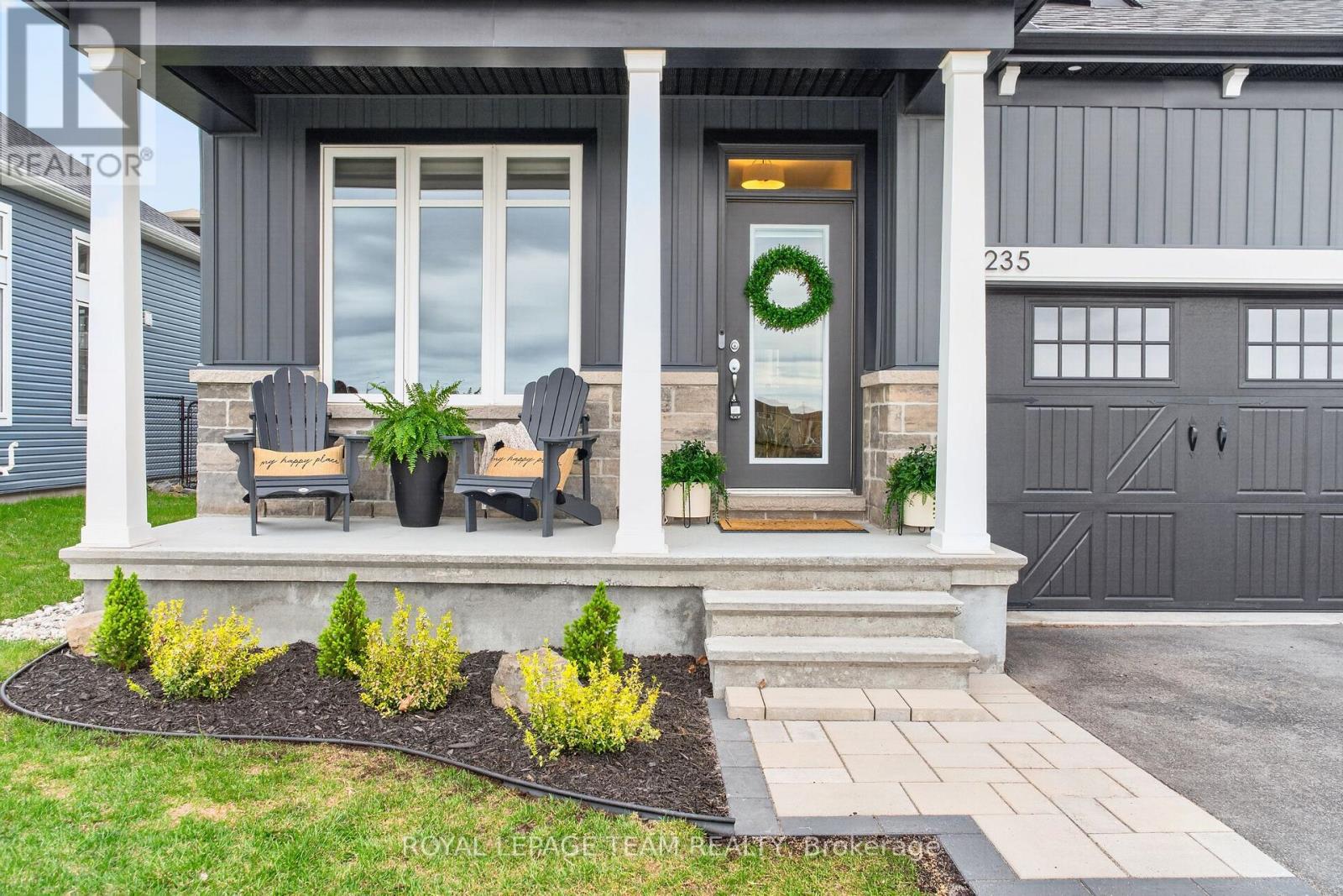 Front porch with interlock walkway