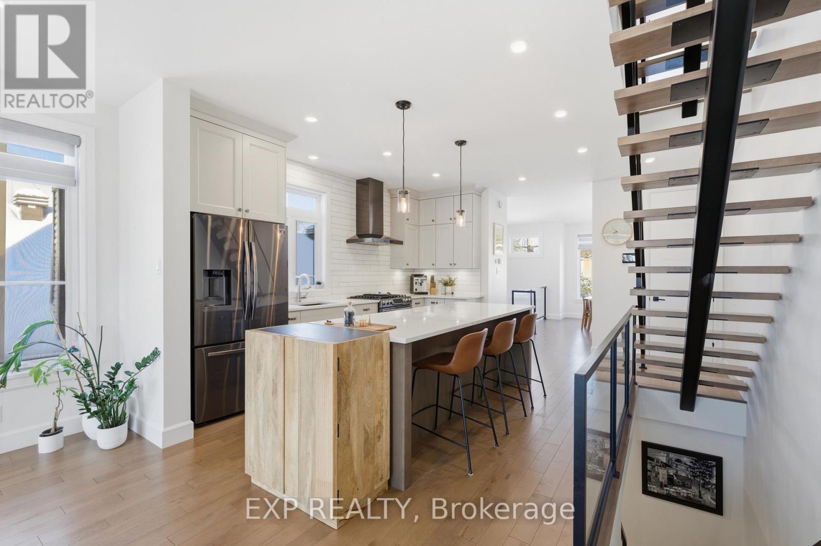 158 MARIER AVENUE - 10