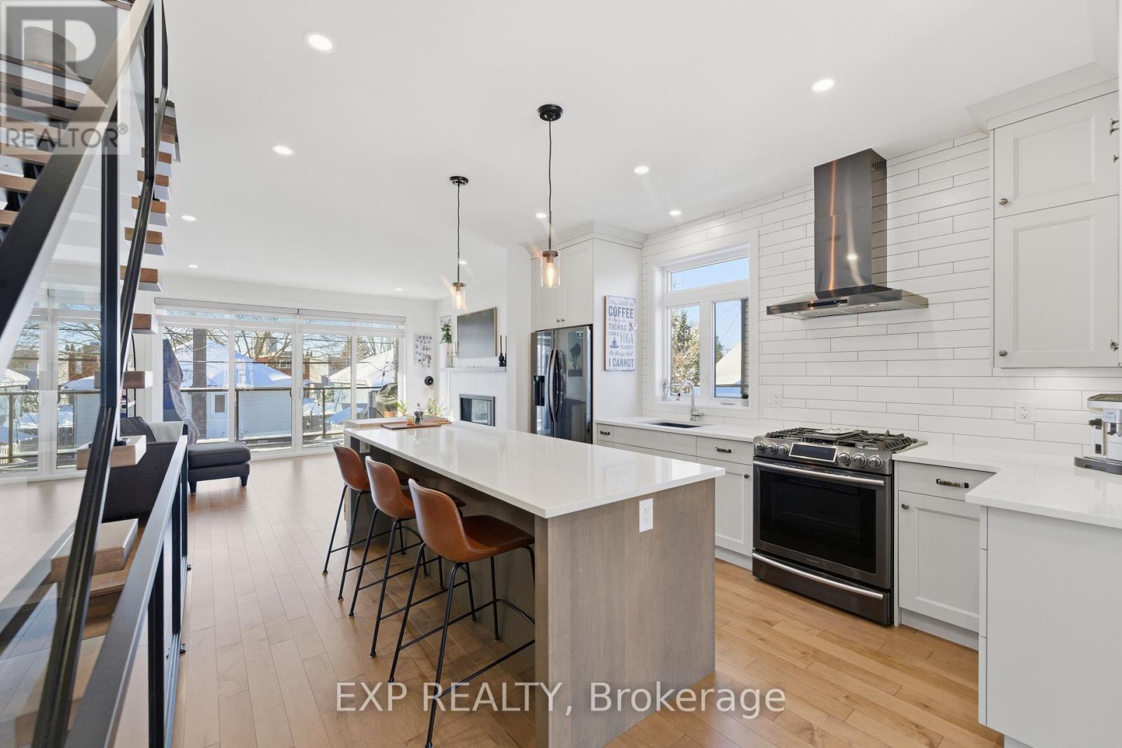 158 MARIER AVENUE - 6