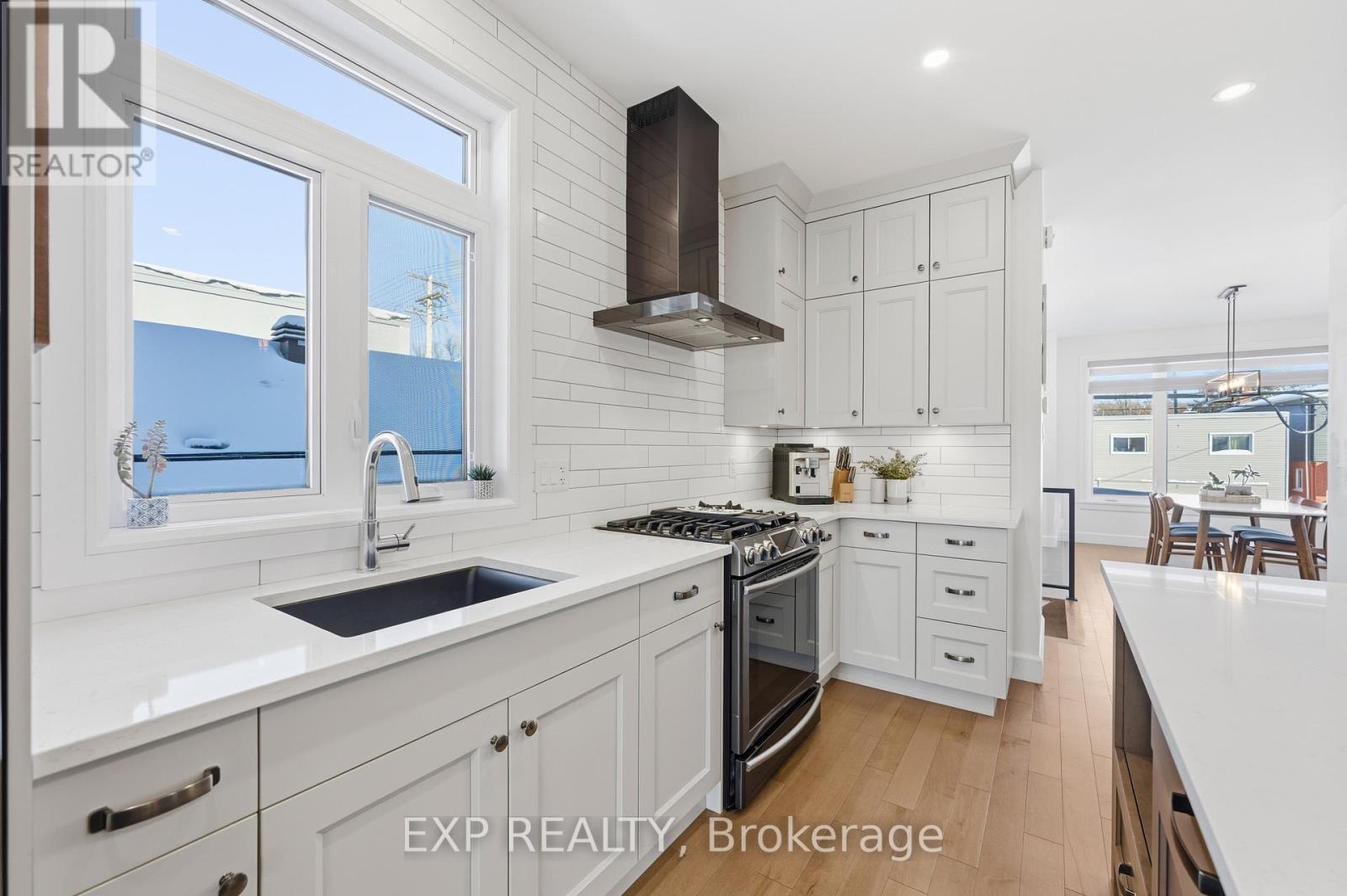 158 MARIER AVENUE - 9