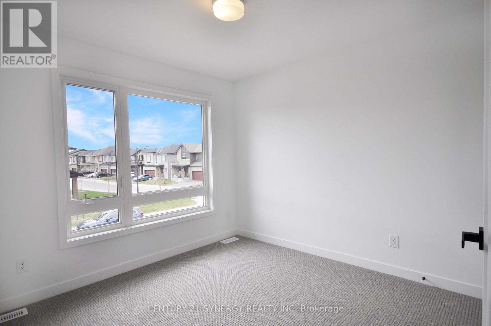 284 ORMISTON CRESCENT - 20