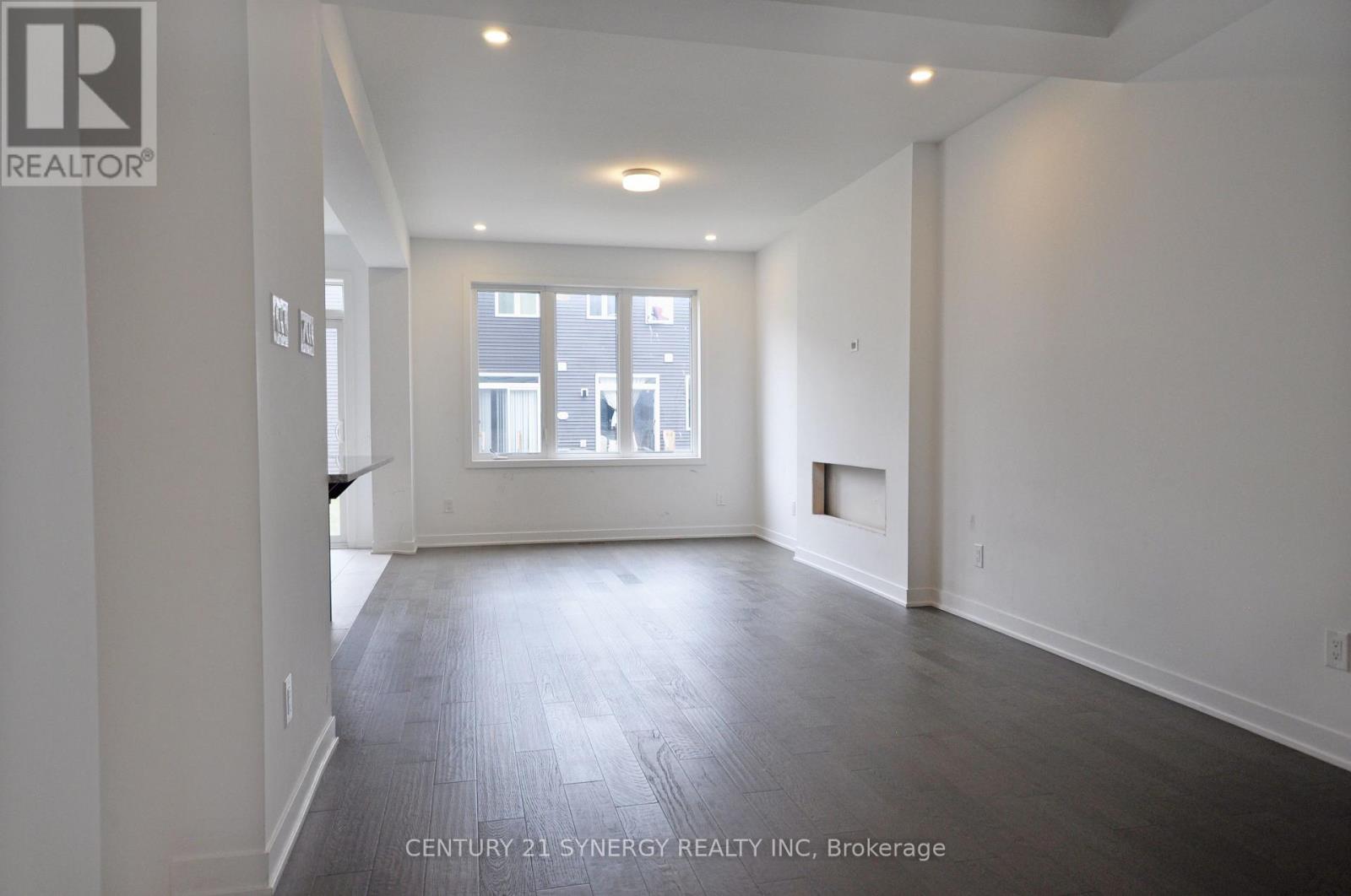 Living  / dining room