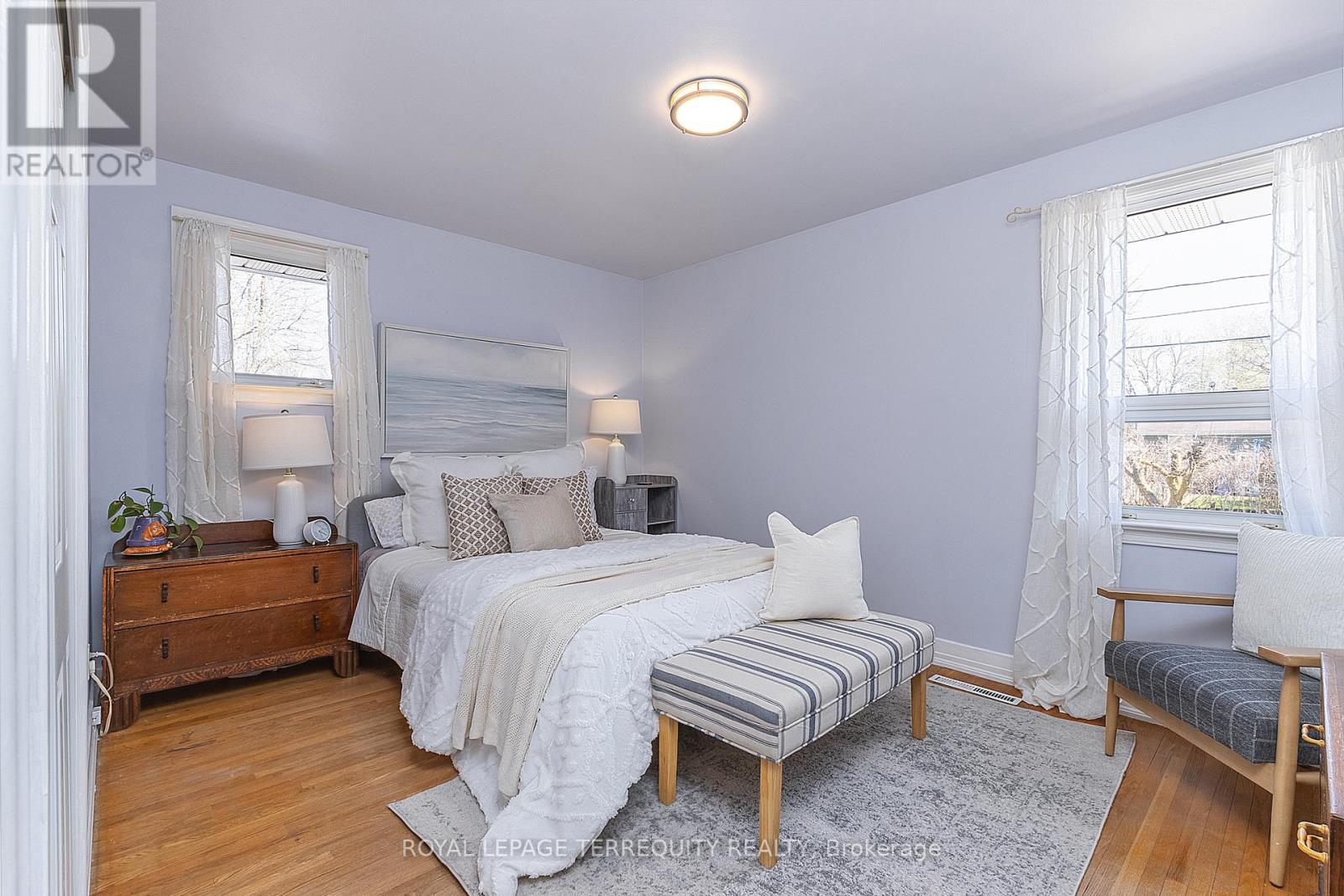 32 ADMIRAL ROAD - 14