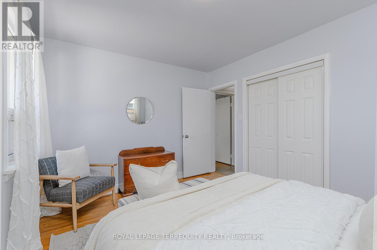 32 ADMIRAL ROAD - 15
