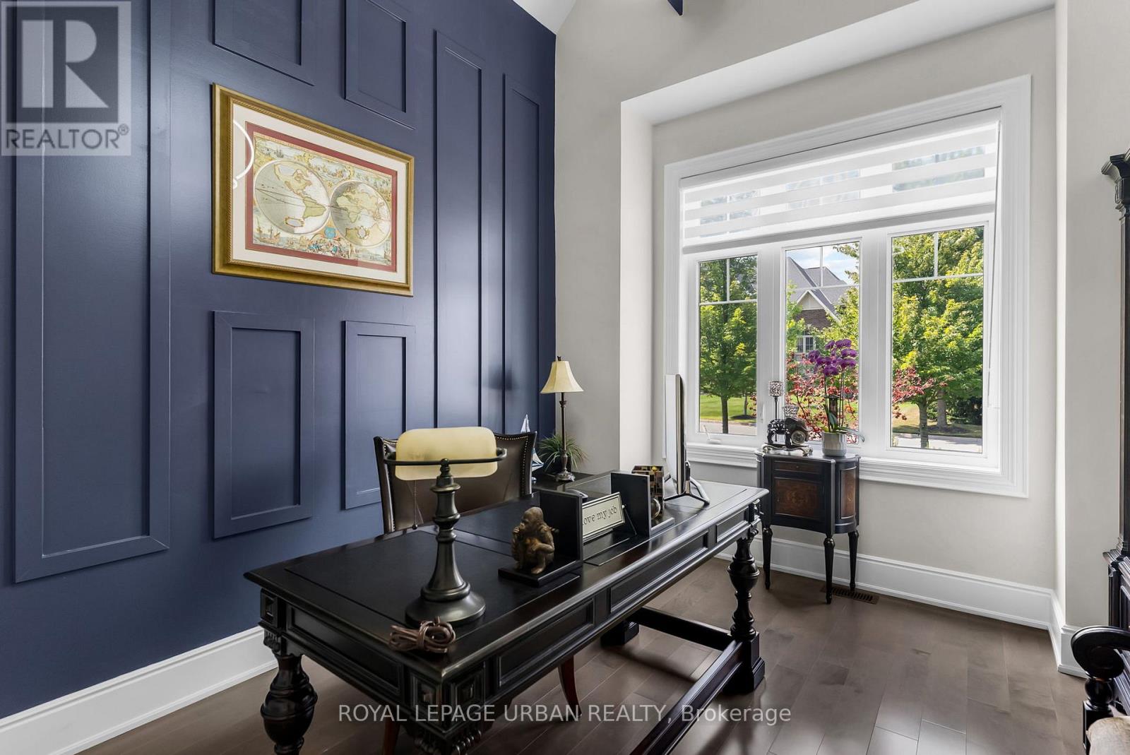 15 COUNTRY CLUB CRESCENT - 10