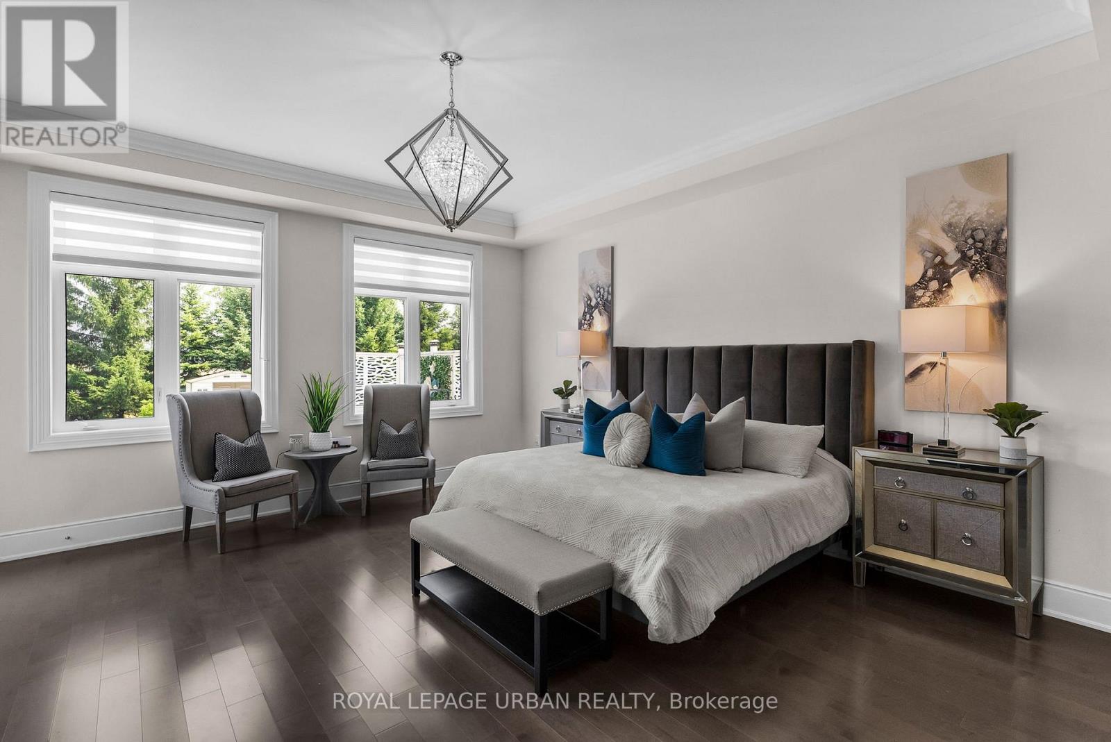 15 COUNTRY CLUB CRESCENT - 23