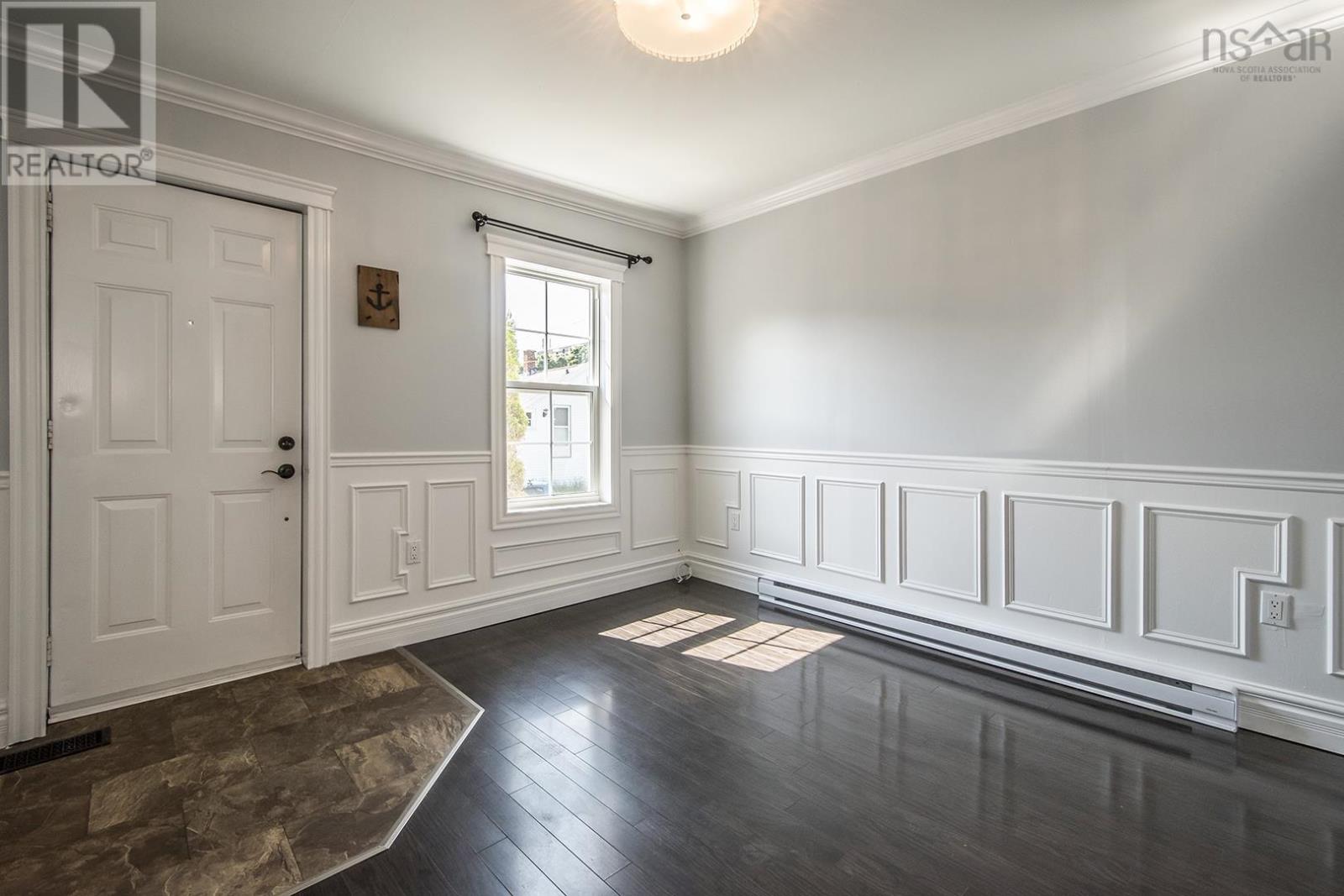 Property 6 of 33 of 79 Rose Street Street