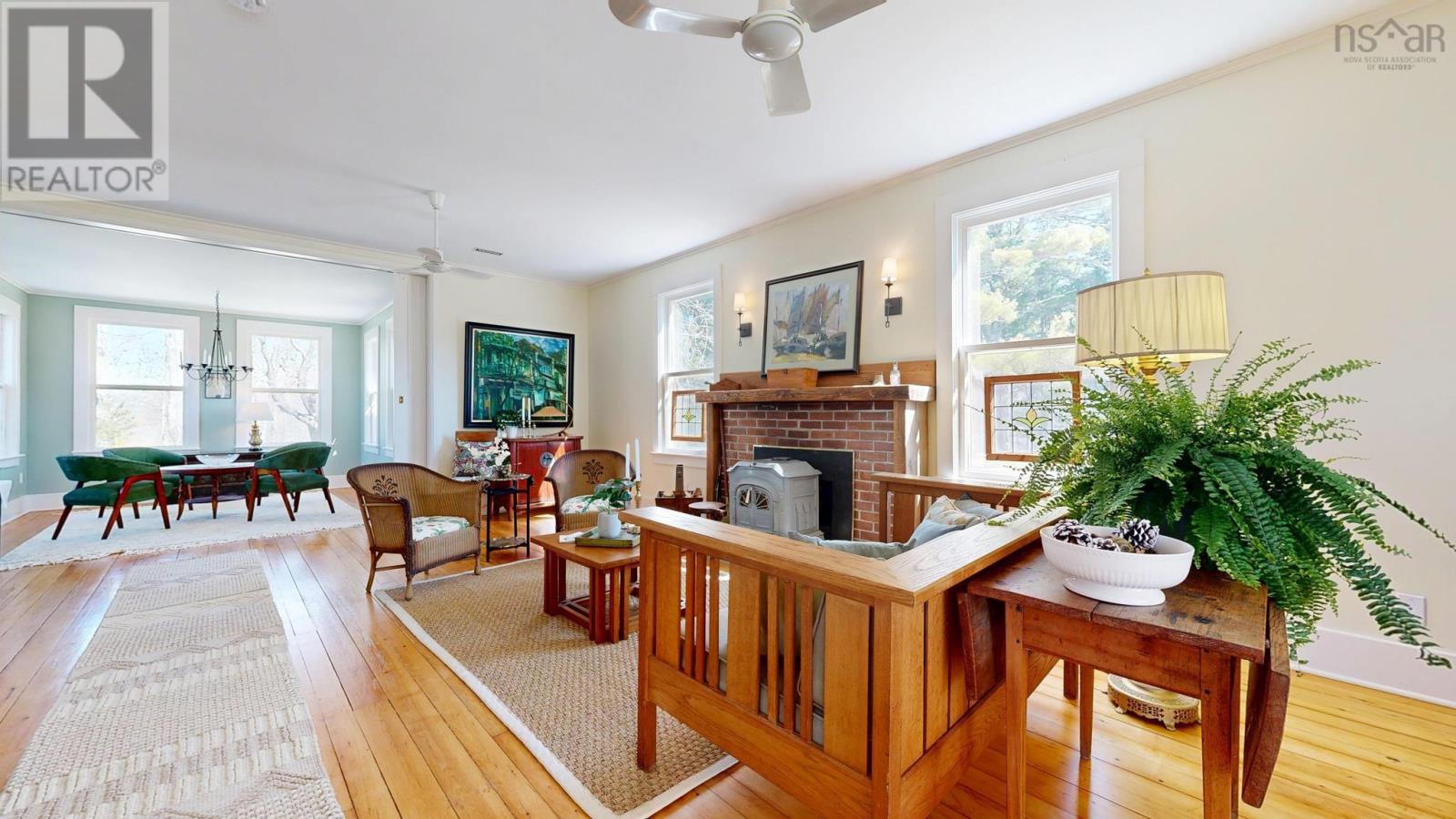 Property 11 of 50 of 3092 Highway 1