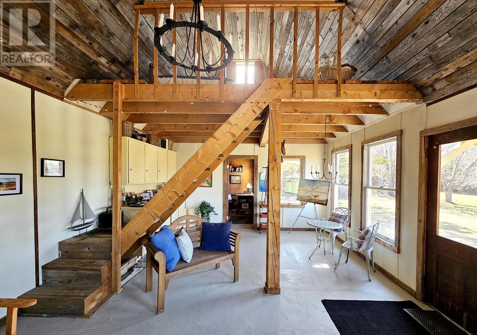 Property 32 of 50 of 3092 Highway 1