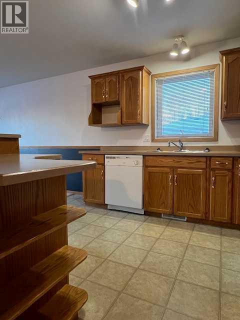 7A & 7B Pembina Road - 28