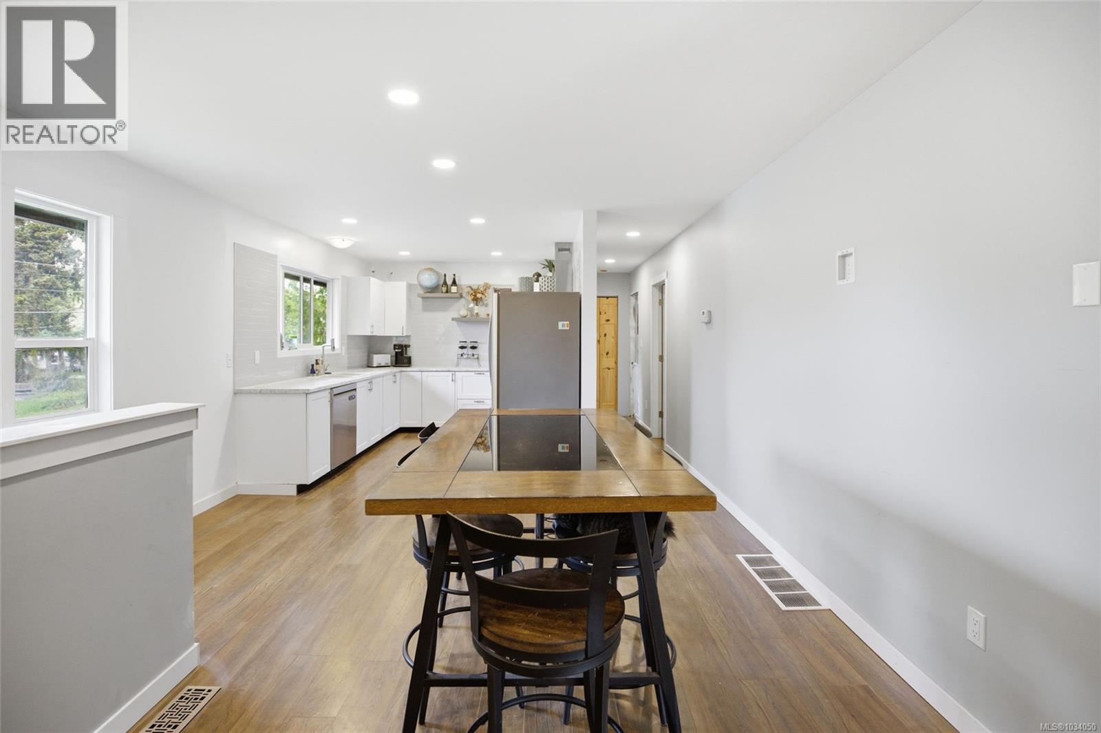 953 Poplar Way - 9