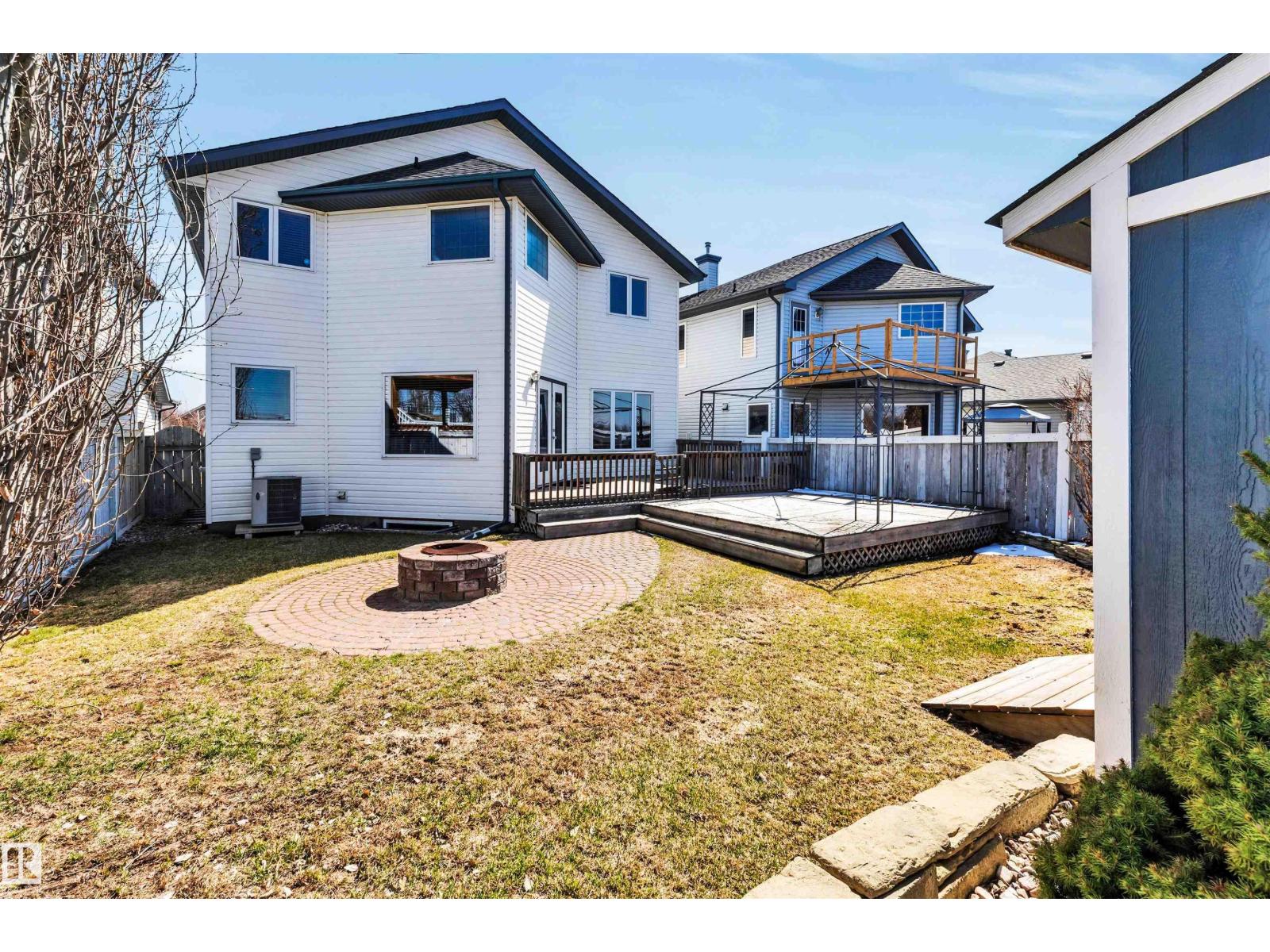 1229 Ormsby LN NW, Edmonton
