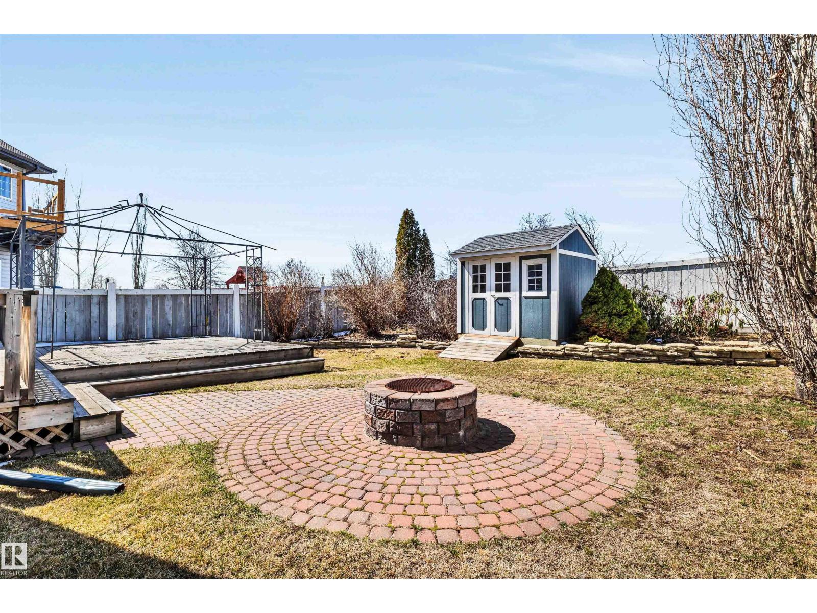 1229 Ormsby LN NW, Edmonton