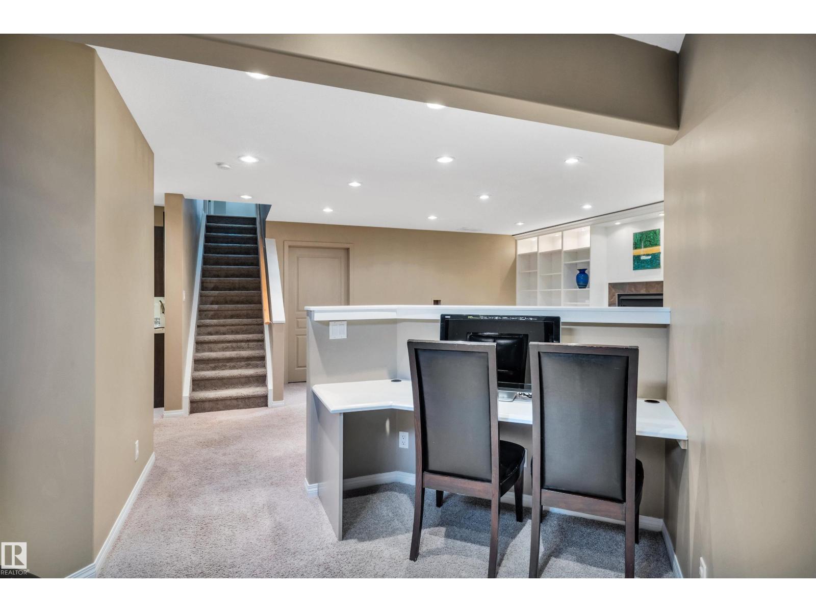 1229 Ormsby LN NW, Edmonton