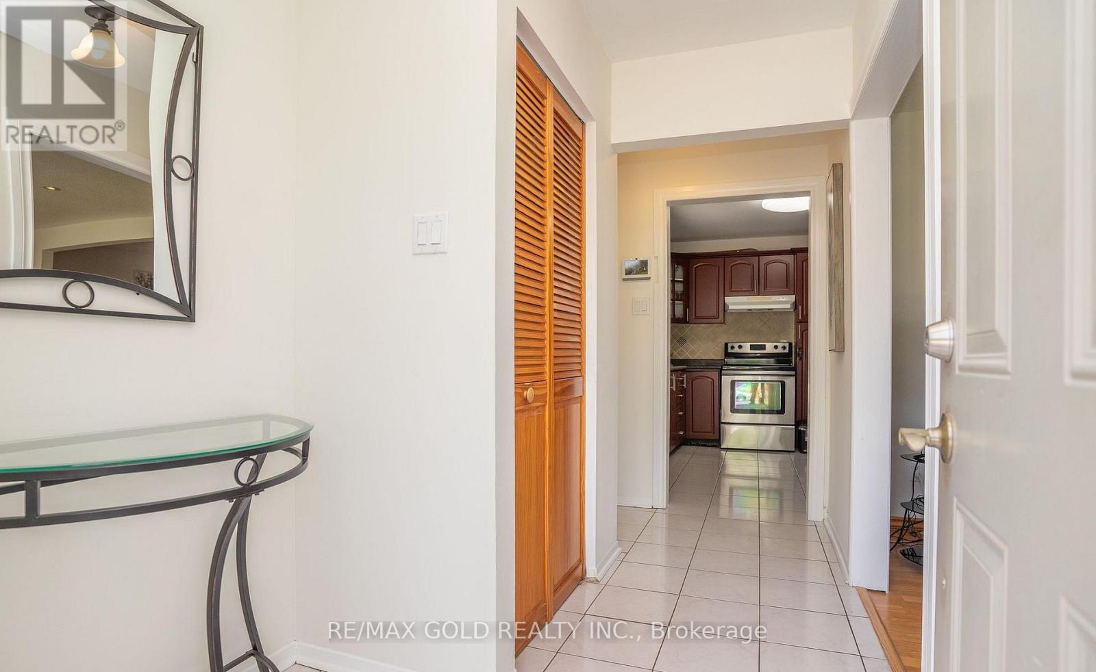 51 DAVENPORT CRESCENT - 5