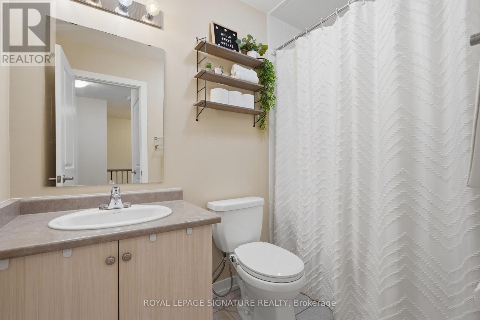 #50 2315 SHEPPARD AVENUE W - 16