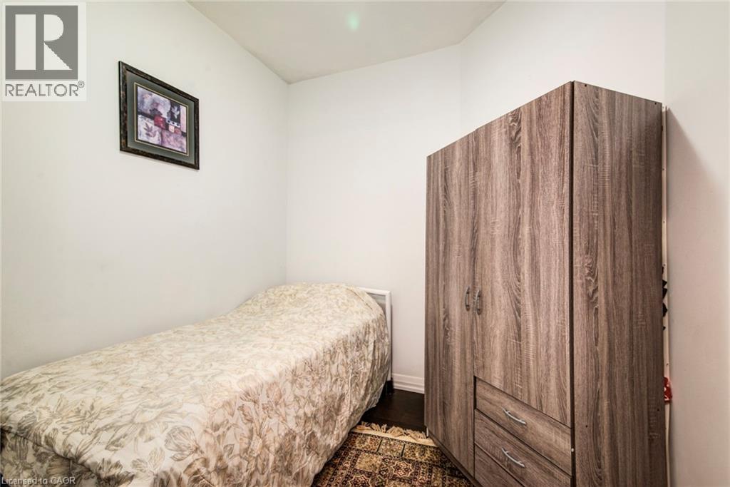 #1108 155 CAROLINE Street S - 19
