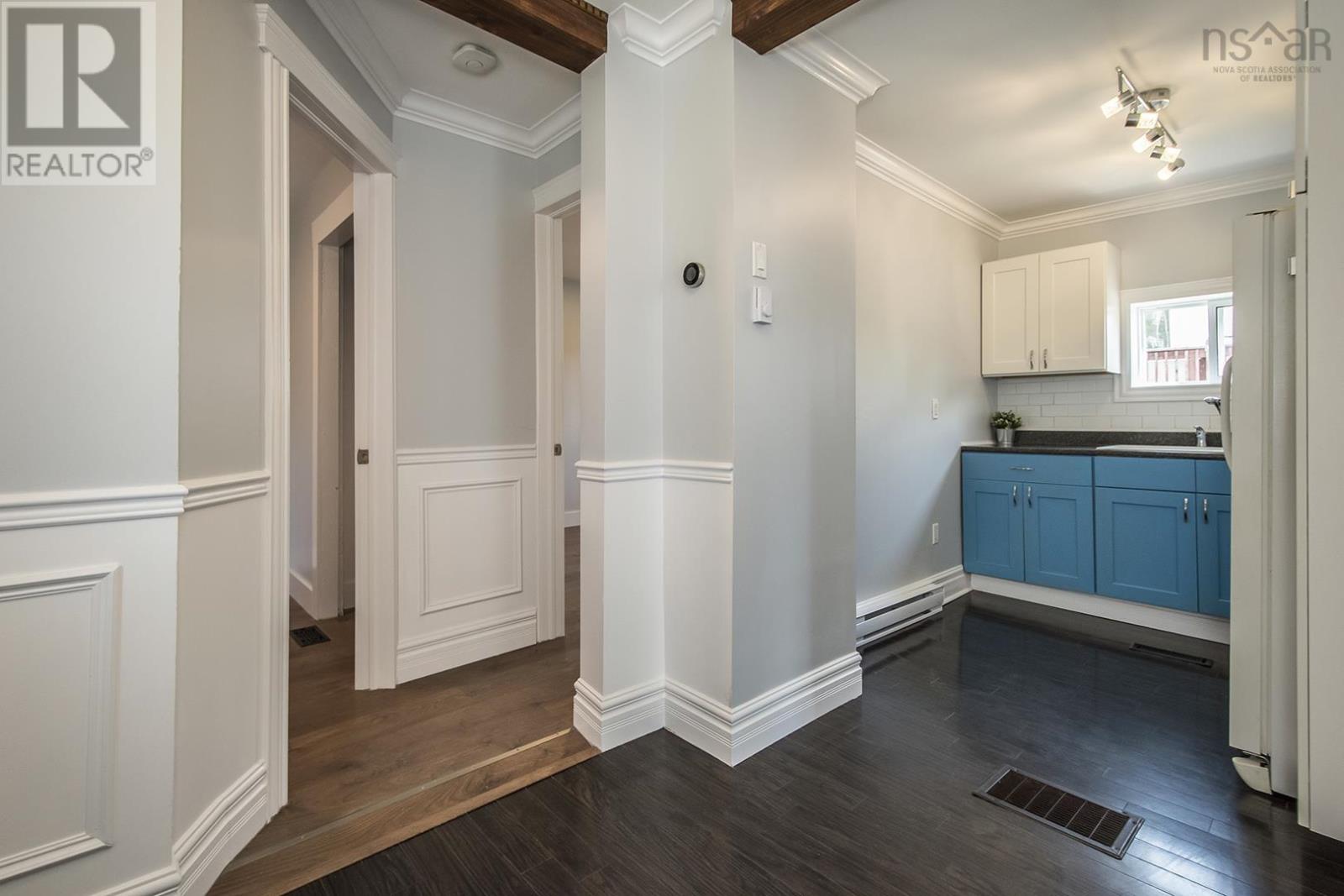 Property 13 of 33 of 79 Rose Street Street