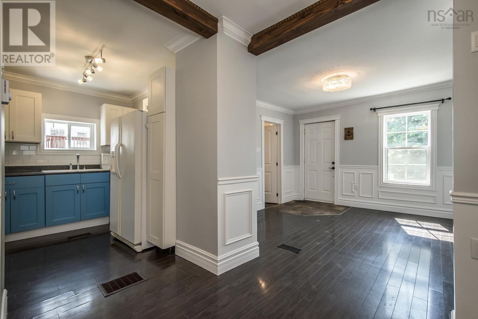 Property 12 of 33 of 79 Rose Street Street