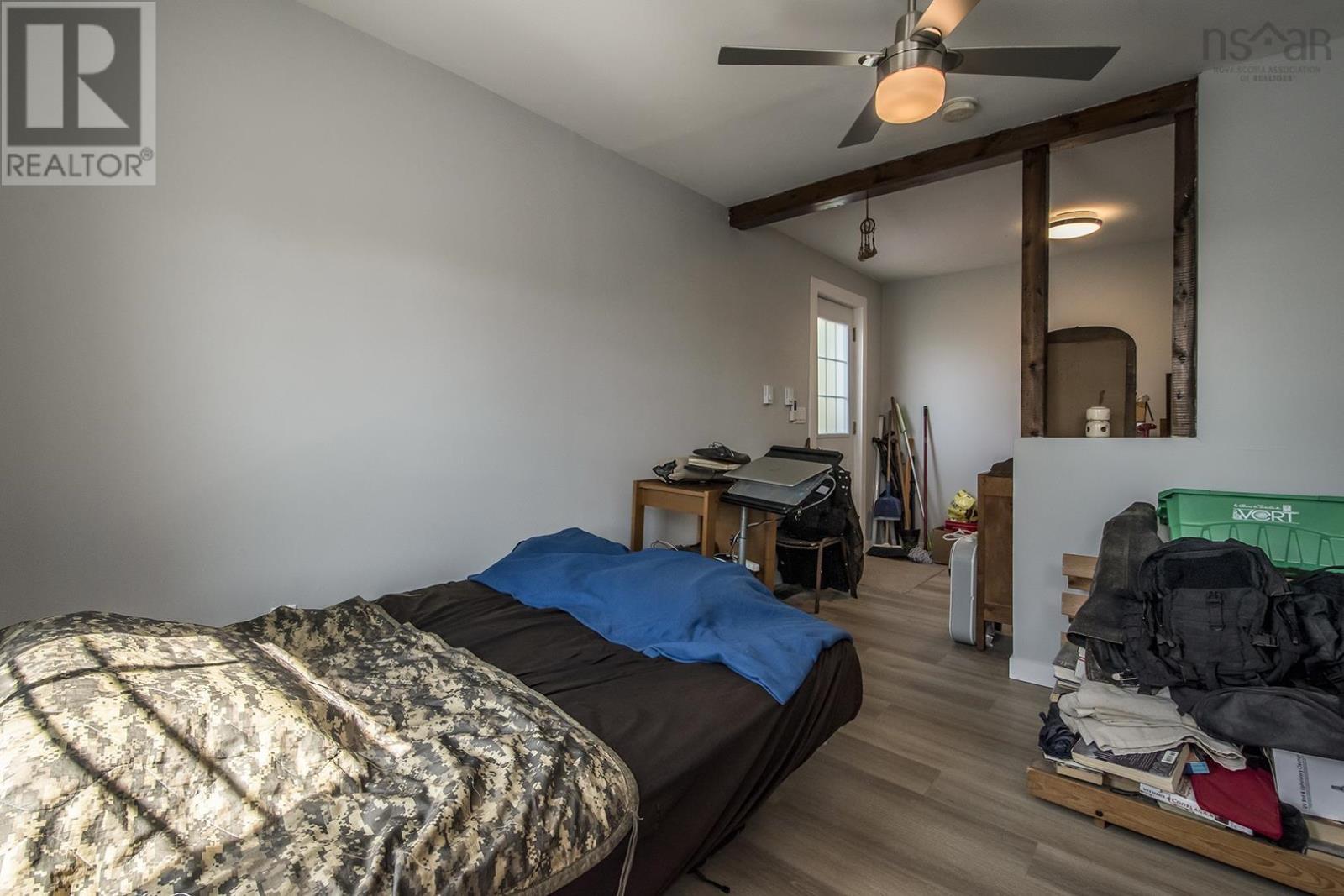 Property 24 of 33 of 79 Rose Street Street