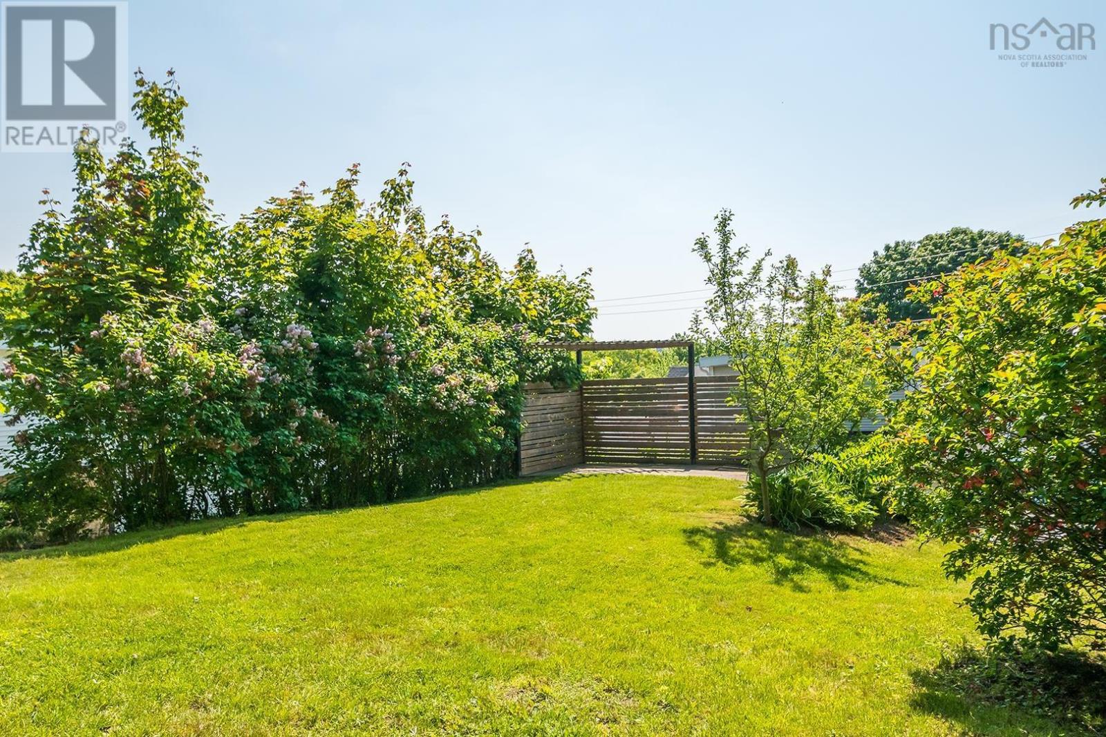 Property 30 of 33 of 79 Rose Street Street