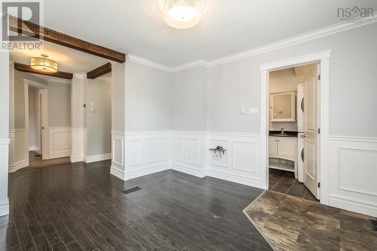 Property 8 of 33 of 79 Rose Street Street