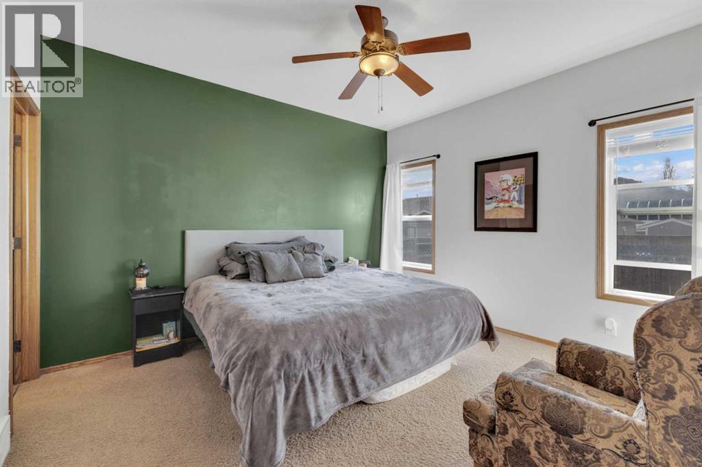 22 Jenner Crescent, Red Deer