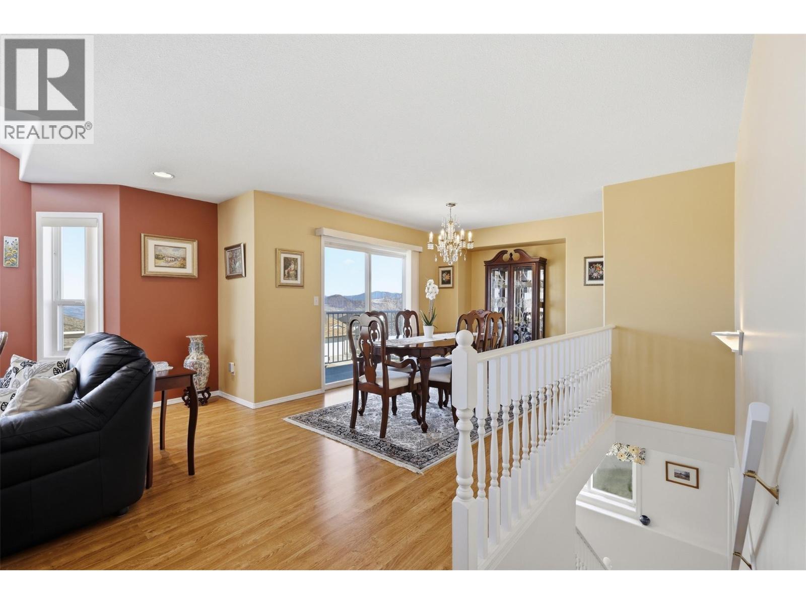 901 Regent Crescent - 6