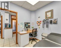 4, 809 Bullivant Crescent Sw, Medicine Hat, AB T1A5G5 Photo 16