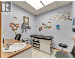 4, 809 Bullivant Crescent Sw, Medicine Hat, AB T1A5G5 Photo 15