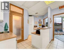 4, 809 Bullivant Crescent Sw, Medicine Hat, AB T1A5G5 Photo 11